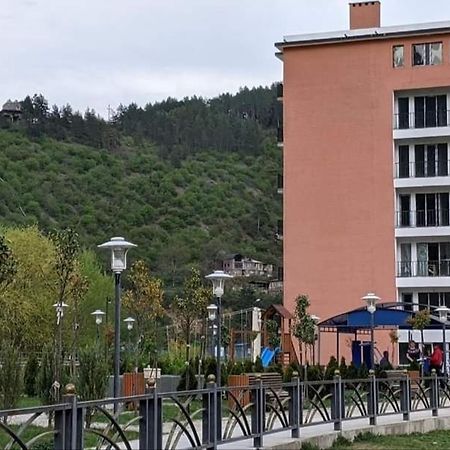 博尔若米Rudolf公寓 外观 照片